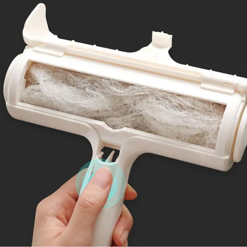 Fur-Free Home Pet Hair Remover Roller for Dogs and Cats - Easy to Use and Effective!